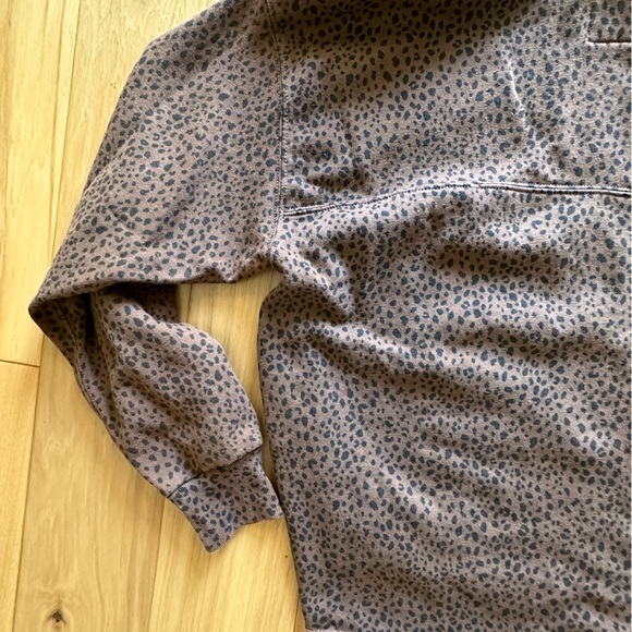 A&F hooded Sweatshirt - Picture 4 of 4